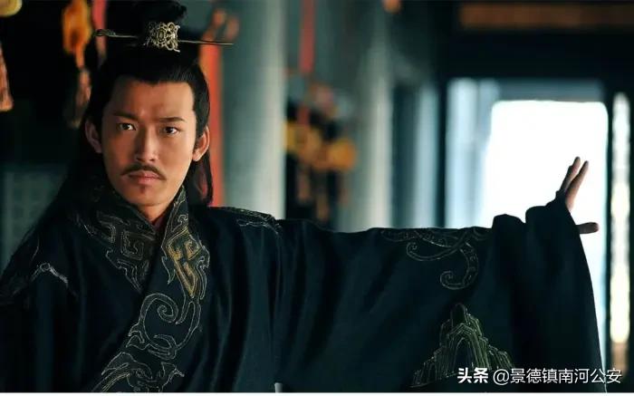 读三国演义100字感悟,三国志经典名篇100篇