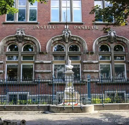 英国王室是怎样赚钱的,英国王室家庭收入