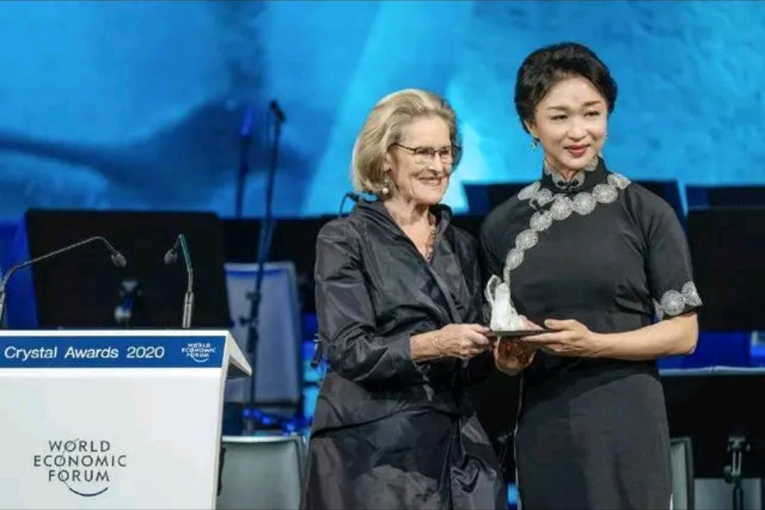 金星获水晶奖视频,金星获得过哪些荣誉