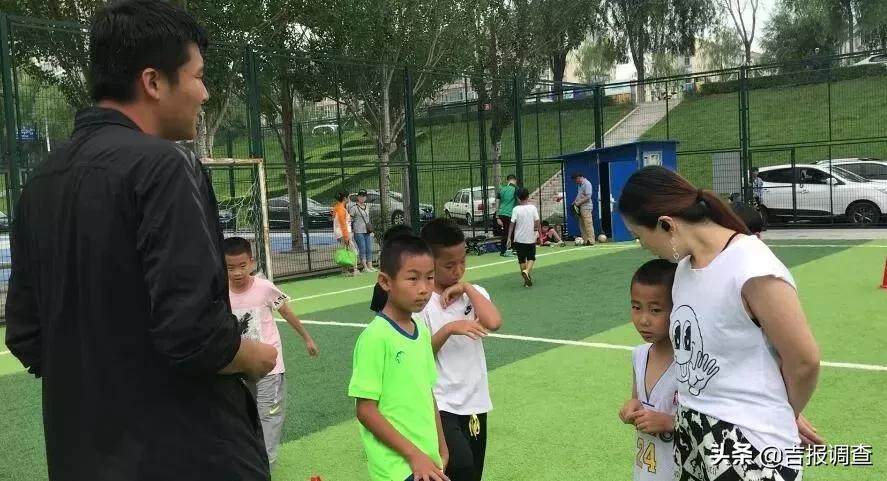 梅河口市第三实验小学六年级的刘珅玮是咋成为“足球小将”的？