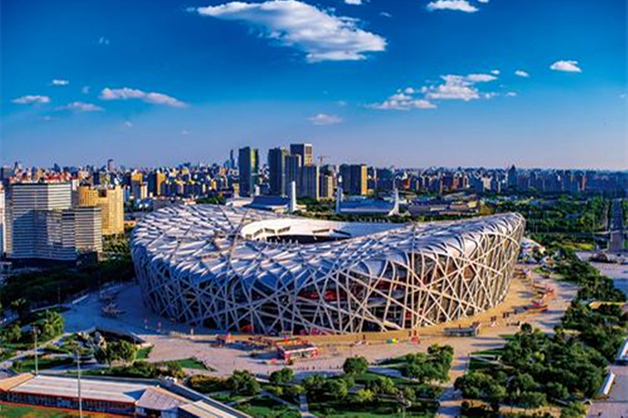 为什么奔驰要造体育场,奔驰投资15亿体育馆