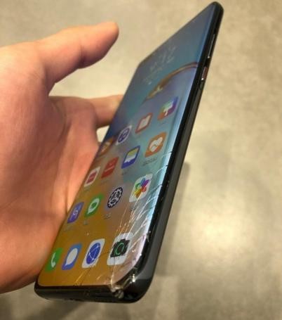 曲面手机钢化膜和软膜哪个更好,曲面屏手机钢化膜贴膜神器