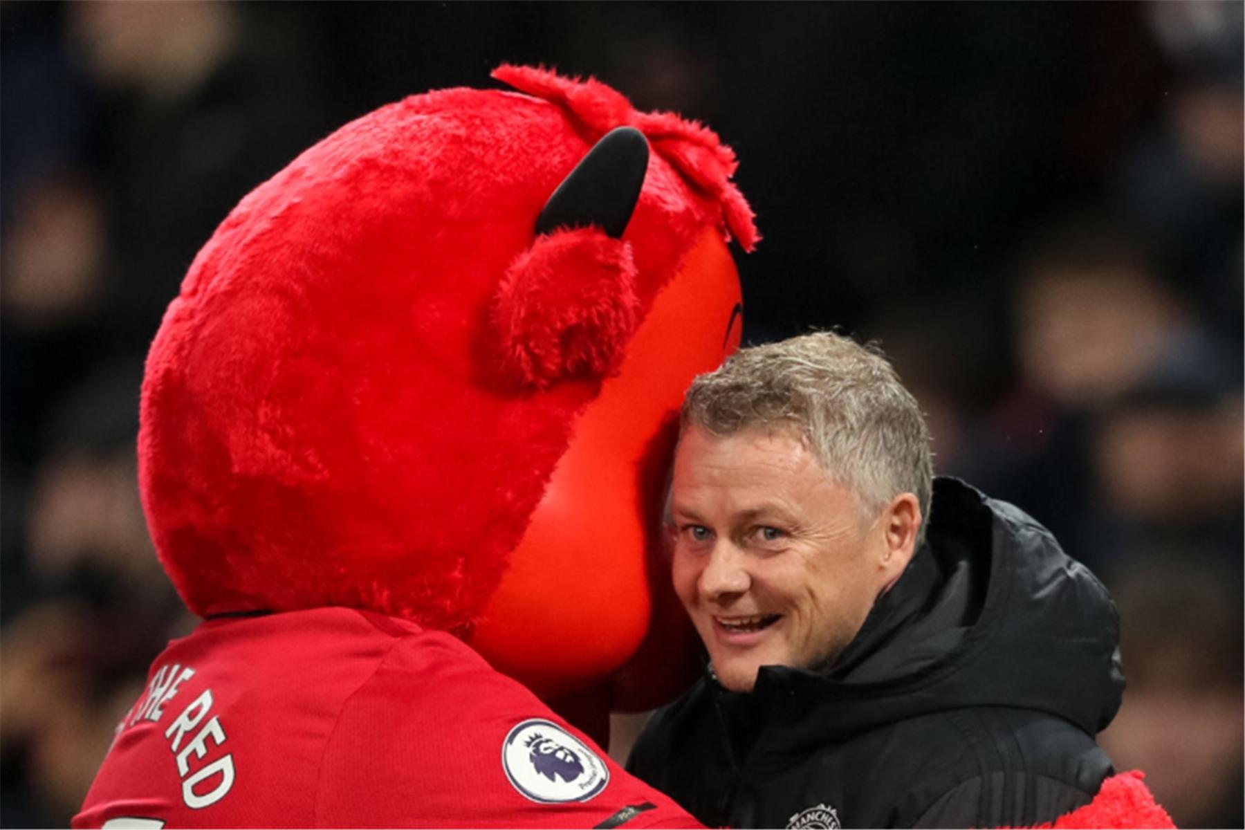 回顾曼联大厦一步步倒塌的过程索帅该如何带年轻红魔重返巅峰？