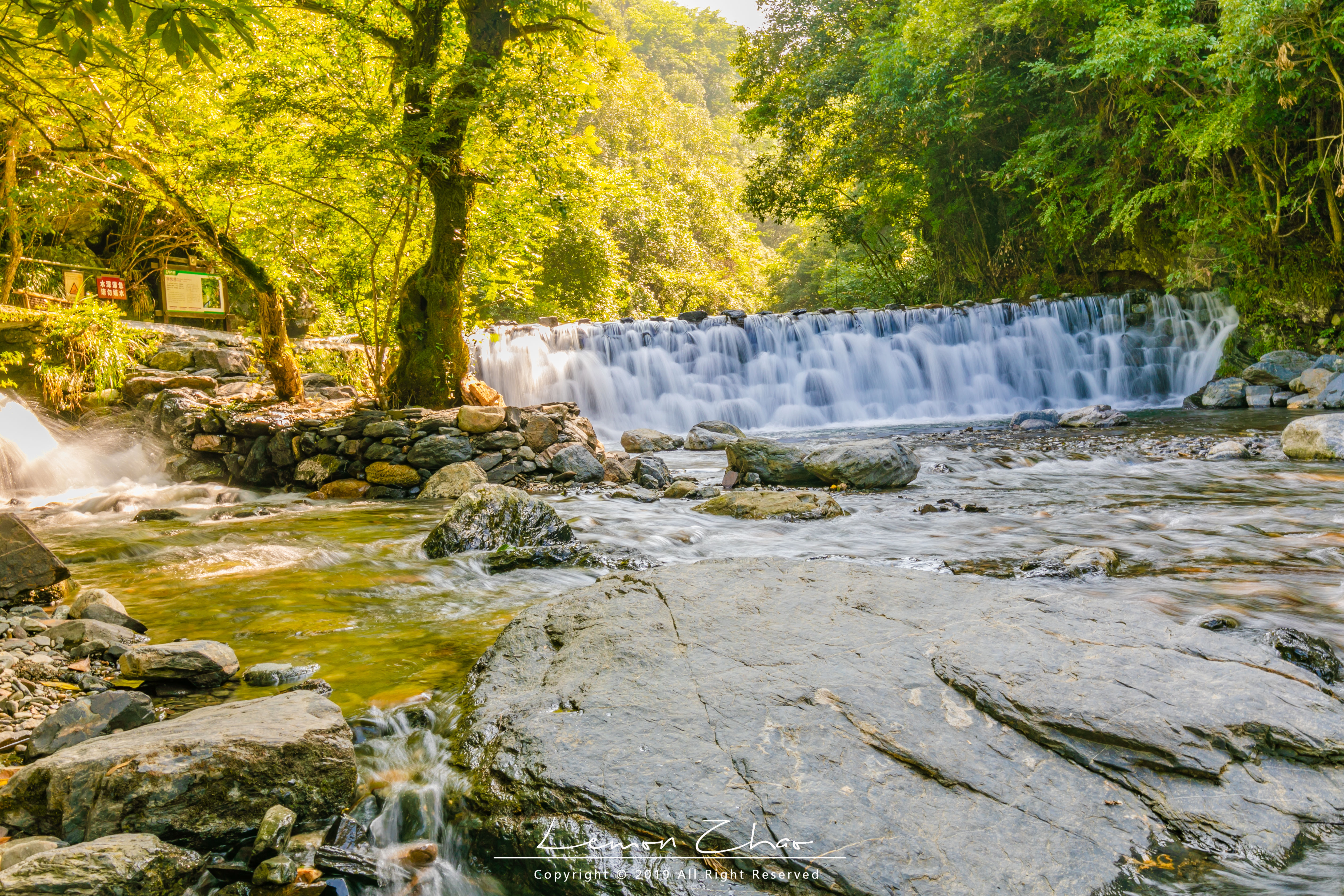 藏于山水之间的避暑胜地,安徽九寨沟风光