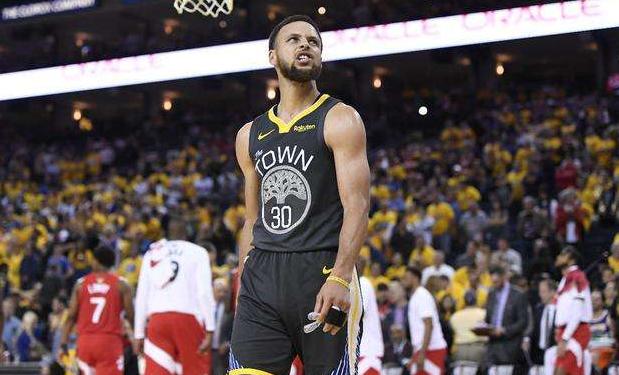 臂展短打不到人,臂展短就不能拿冠军吗