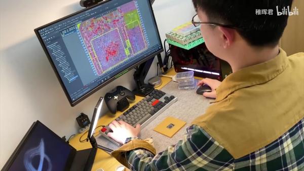 爆红！四川超牛学霸，独自一人打造迷你电脑，获200万*放播**量！