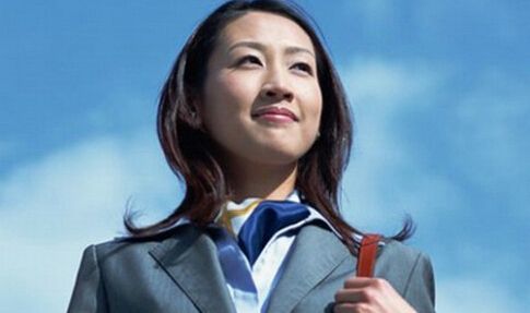 妹妹旁边长痘什么原因,18岁女生反复长痘痘要怎么治疗