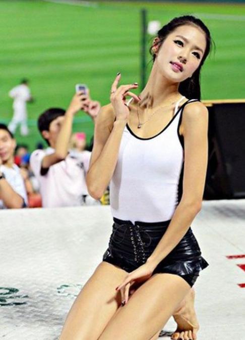 朴姬兰刘亦菲,韩国棒球女神朴姬兰酷似刘亦菲