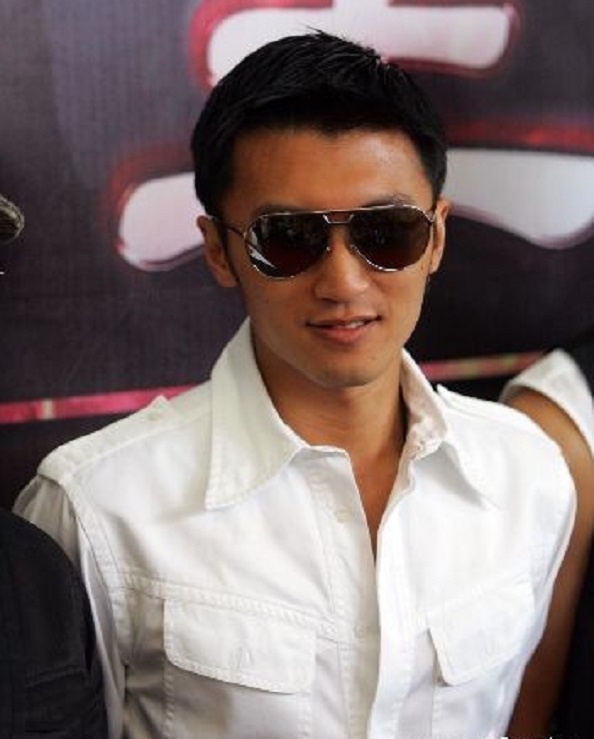 鏉ㄥ箓寮傚懗,鍞愬鑴氳嚟