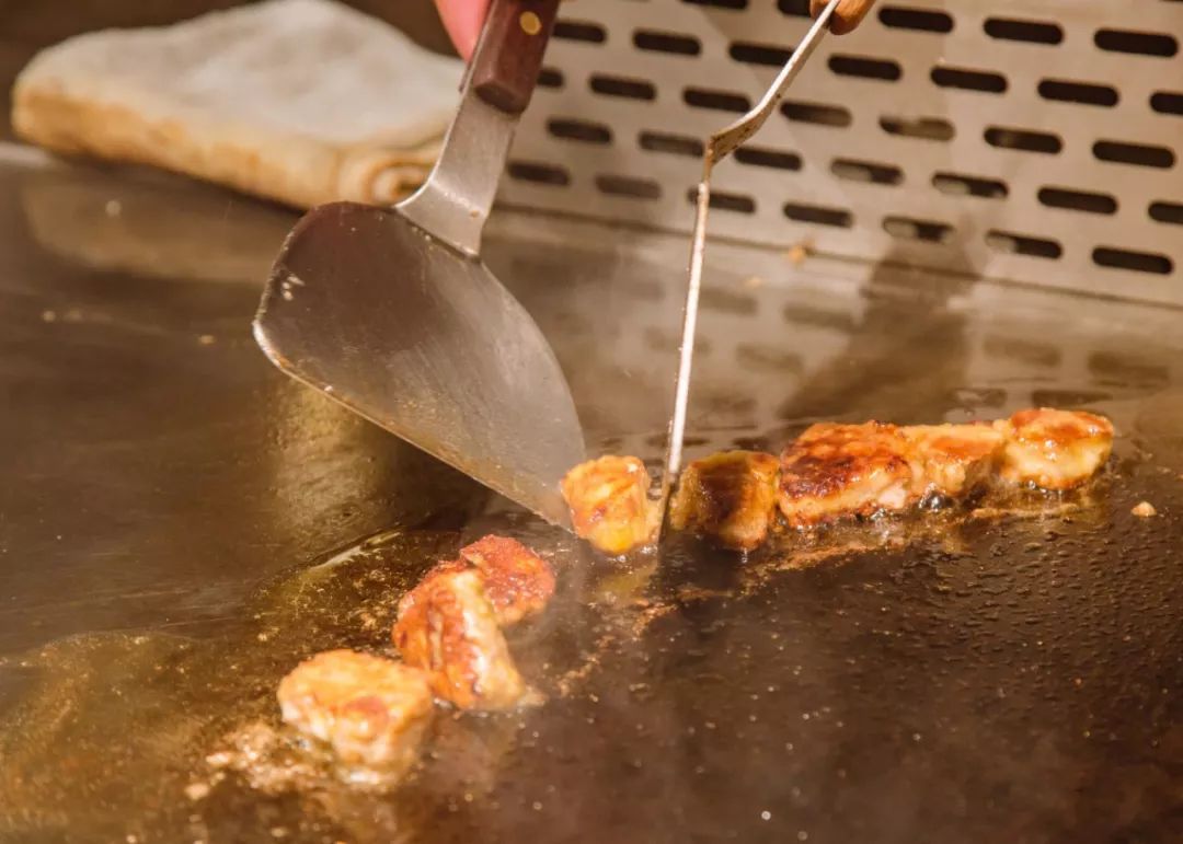 象拔蚌拼鹅肝三文鱼刺身拼盘,象拔蚌三文鱼鹅肝刺身拼盘