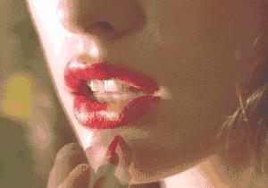 ysl320暖焰棕口红和321哪个更好看,ysl口红大概多重