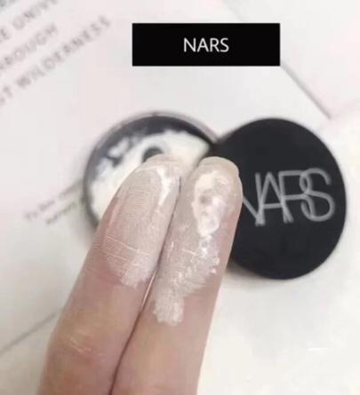 大油田控油的散粉,能当底妆的散粉推荐