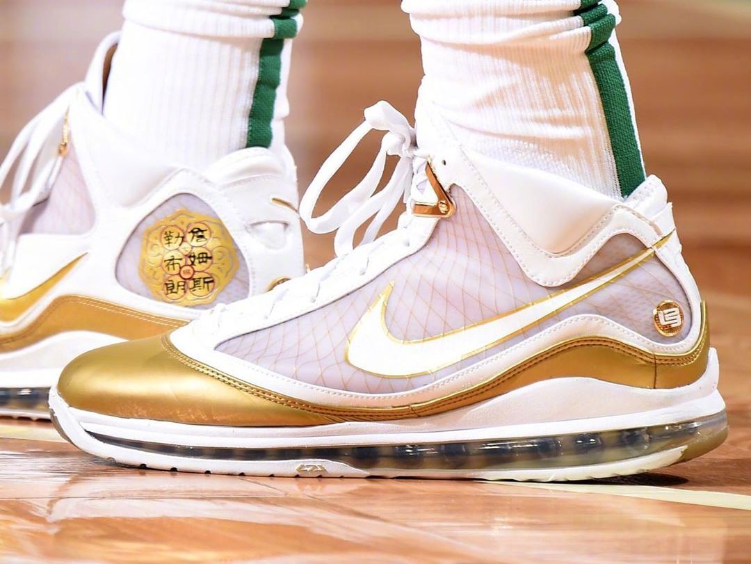 球鞋上脚展示,球鞋上脚集锦空砍成群难阻失利