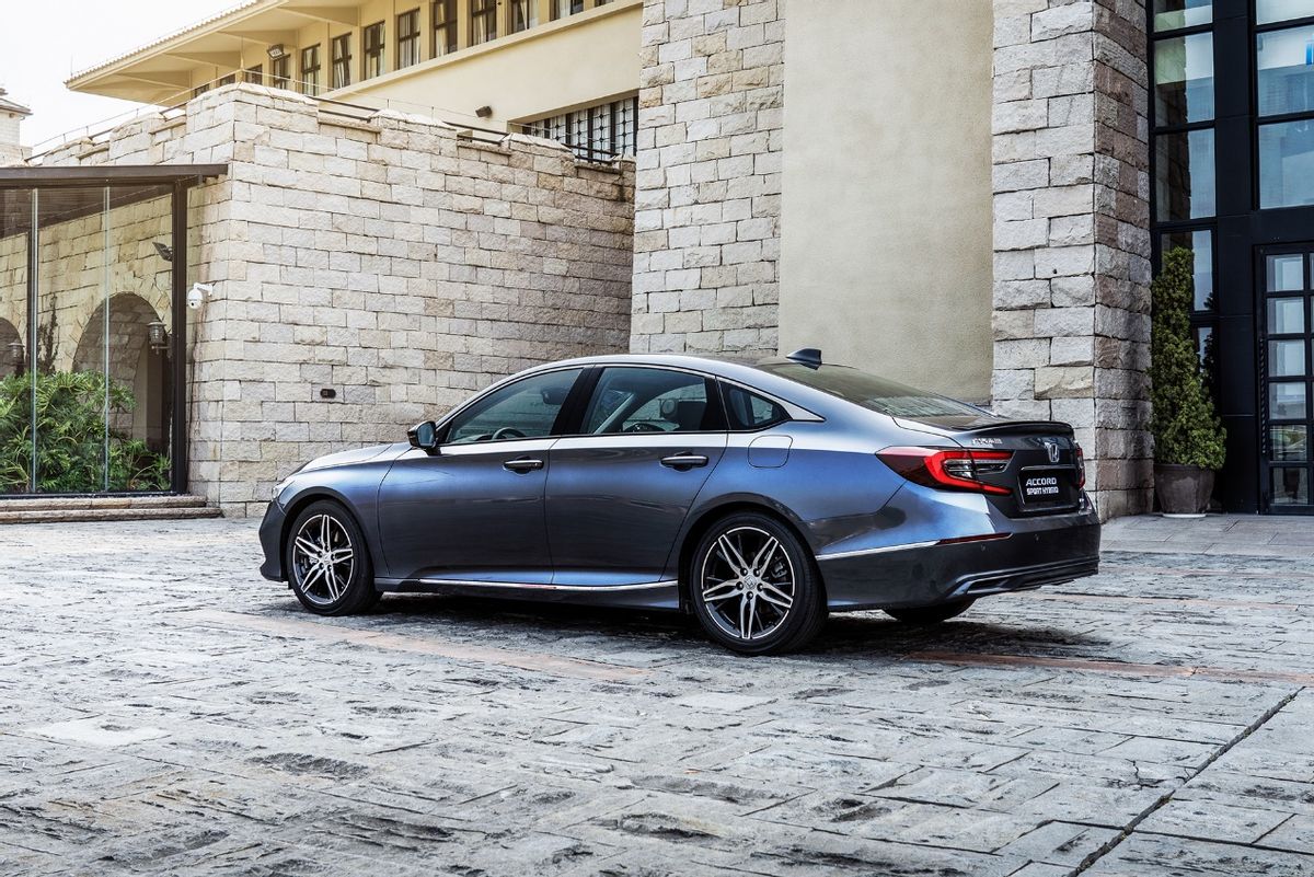 年轻化是未来十年的品牌必由之路,广本雅阁2020款试驾