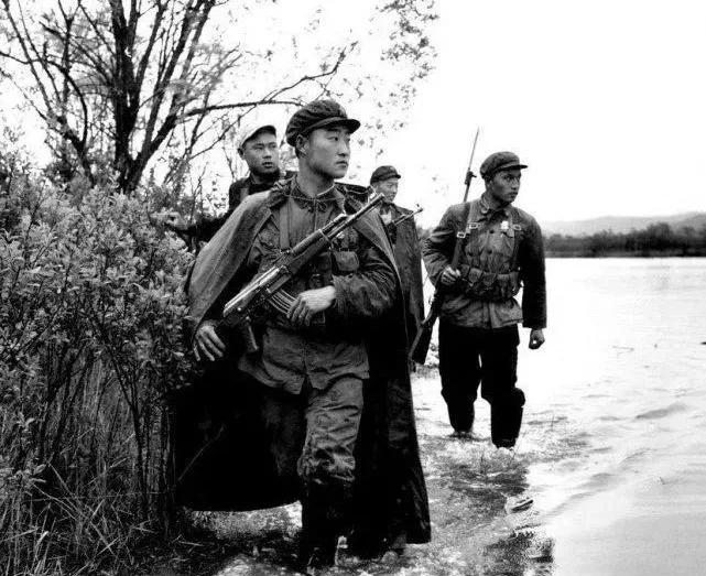 军营新款中款加厚雨衣,军用雨衣解放军