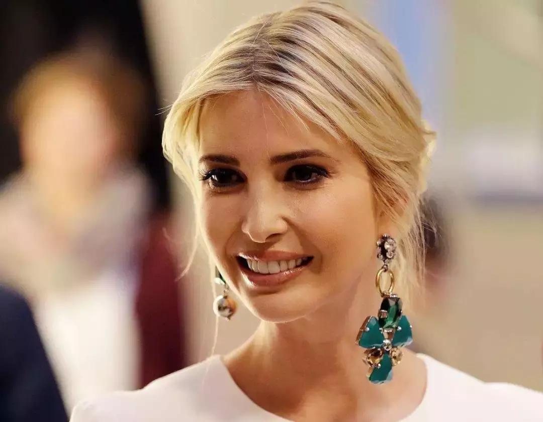 特朗普三个女儿合影照片,特朗普女儿100张罕见照片曝光