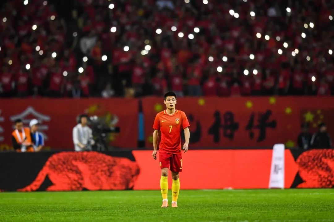 武磊在父亲节上发文,感恩的人最幸福