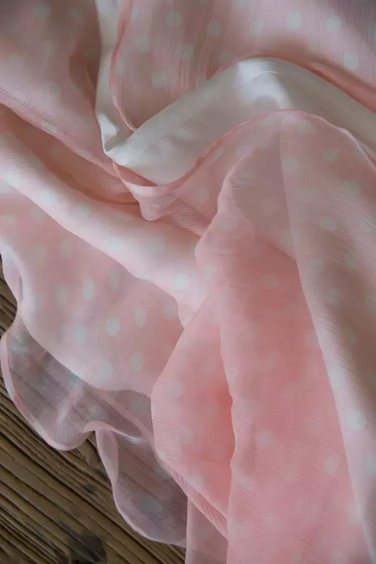 丝质衣物污渍清洗,丝质衣服的洗涤方法