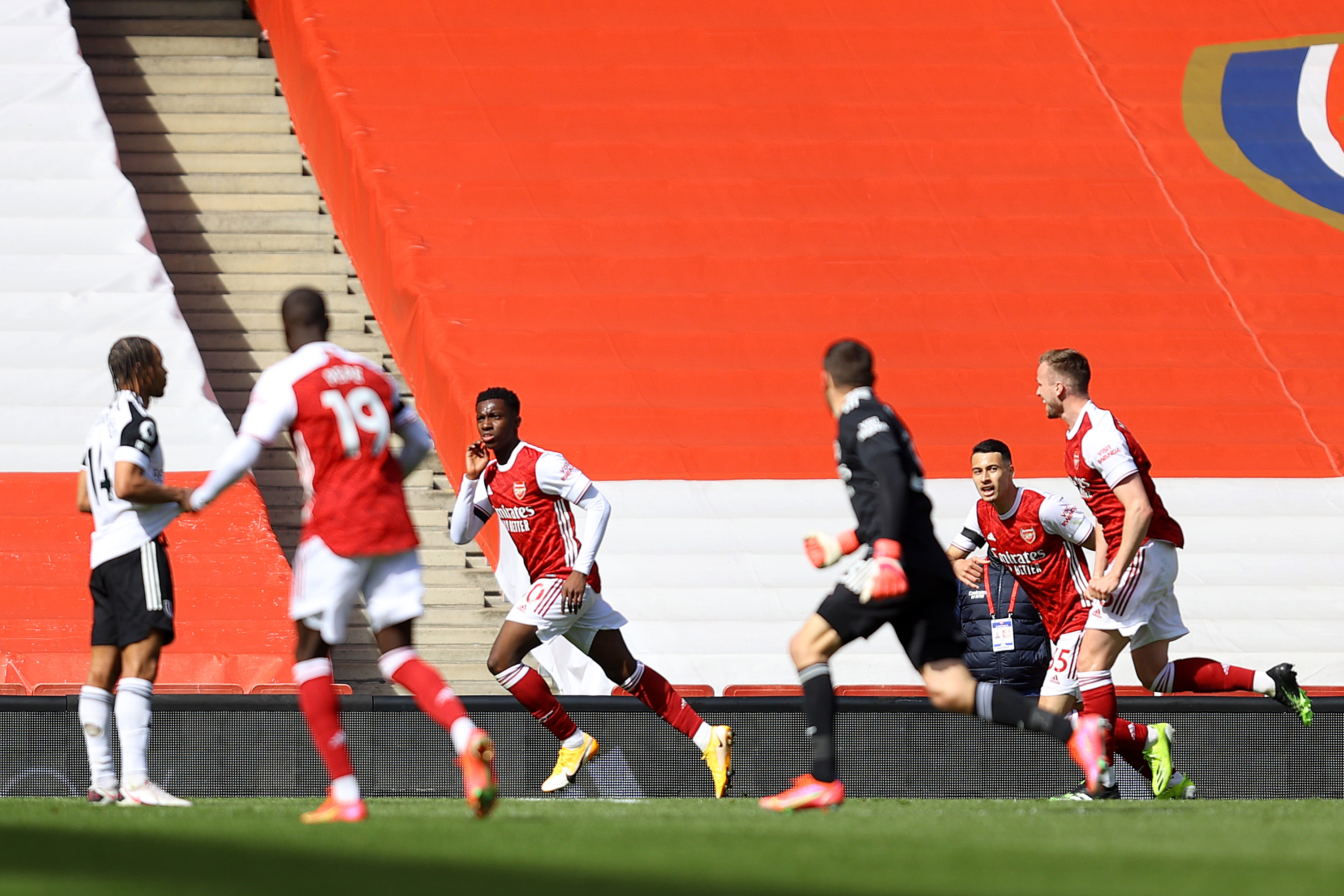 阿森纳0-2利物浦裁判,阿森纳0比0纽卡斯尔联裁判