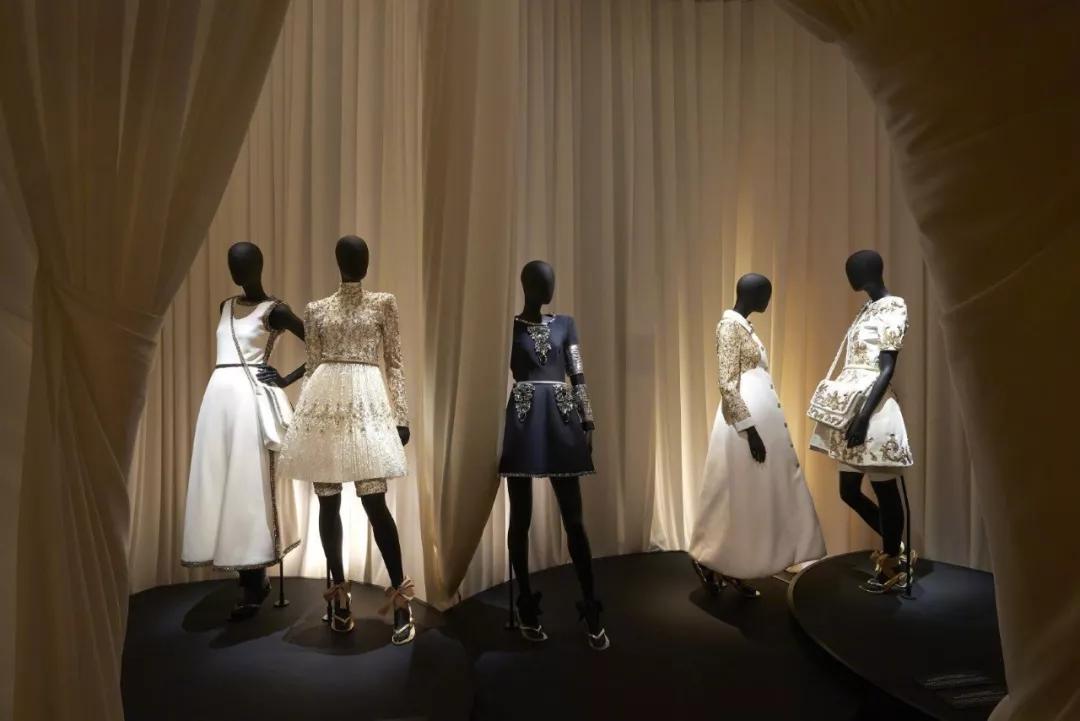 2019年零售商业行业的30个热点事件