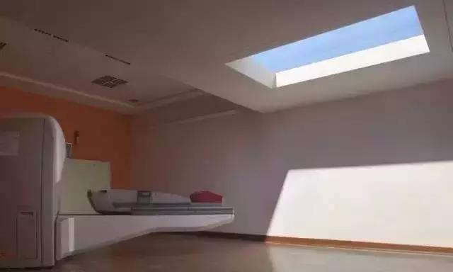 厉害了，这才真正的日光灯，光线再不好的屋也能享受阳光普照了！