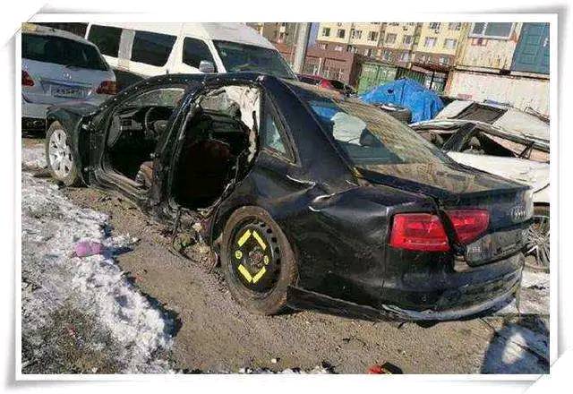 男子花8万块钱买新车,3万元买奥迪a8上不了牌