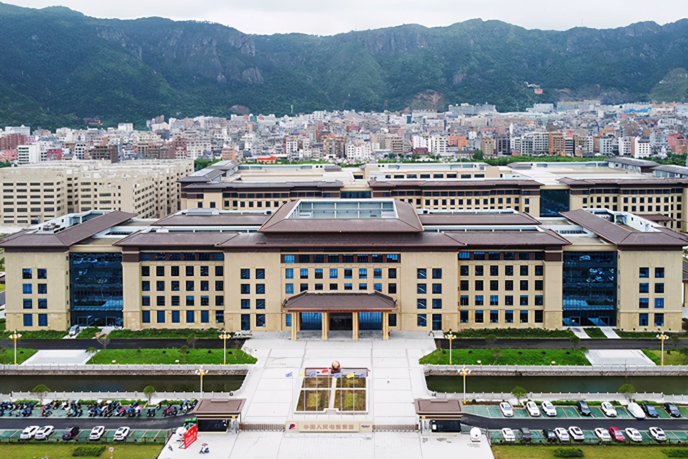 浜烘皯鐢靛櫒闆嗗洟鍦ㄤ腑鍥界殑鎺掑悕,浜烘皯鐢靛櫒闆嗗洟鍏ㄥ浗鎺掑悕