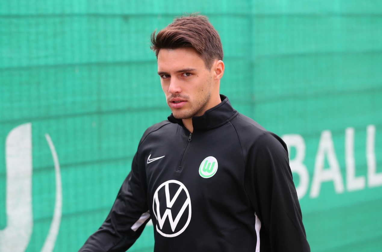 霍芬海姆主场对法兰克福,霍芬海姆主场球馆