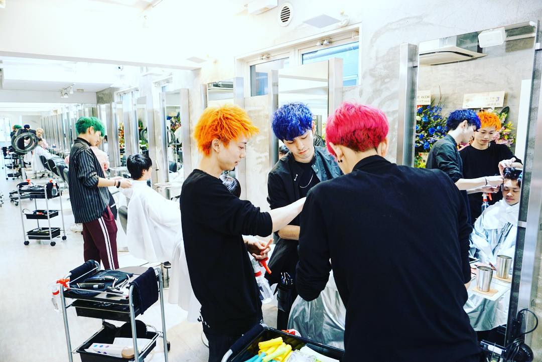 男生染什么颜色的发型好看,男生发型染什么样的颜色好看