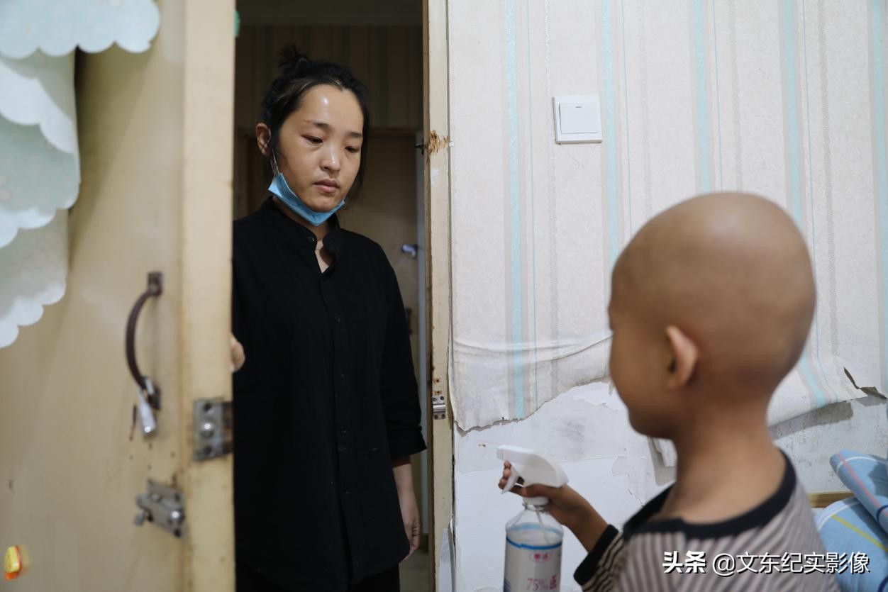 我来自河北，是个财迷，因为对我来说，钱就是命