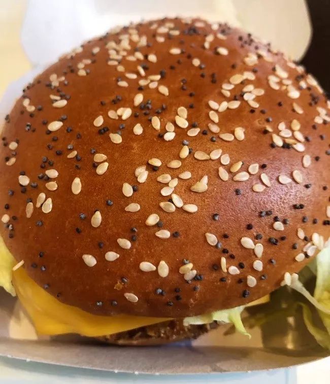 麦当劳的麦辣鸡腿堡套餐包括什么,麦当劳麦辣鸡腿汉堡价格一览表