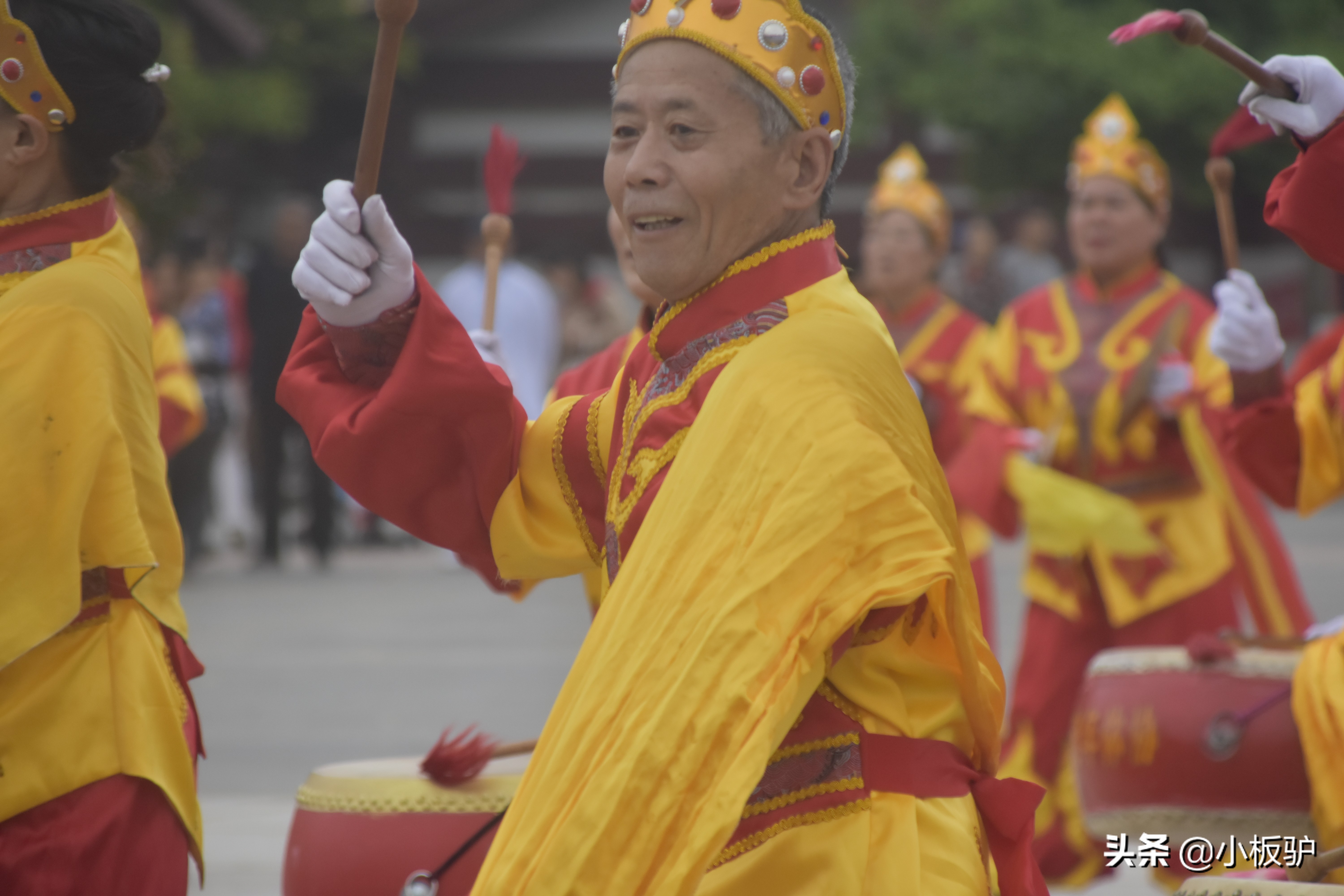 激情锣鼓表演,秧歌威风锣鼓表演完整版