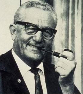 从顶级潮牌到拖欠房租,斗赢了亲兄弟的三叶草却败给了病毒?