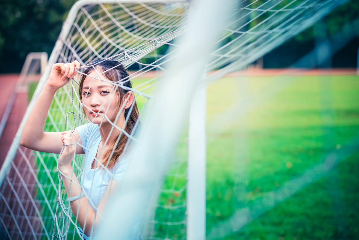 校园人像摄影作品拍摄技巧,校园感拍照姿势阳光