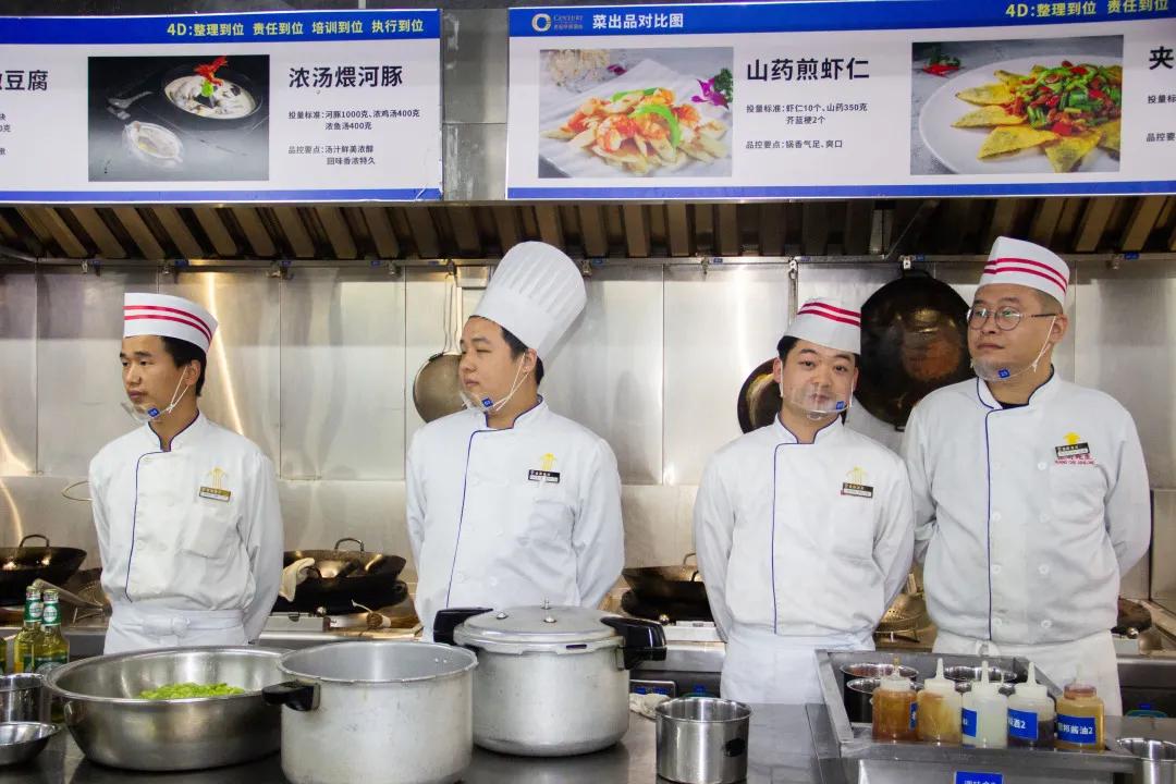 皇厨“4D厨房”：树行业标杆“开放日”，铸餐饮安全屏障