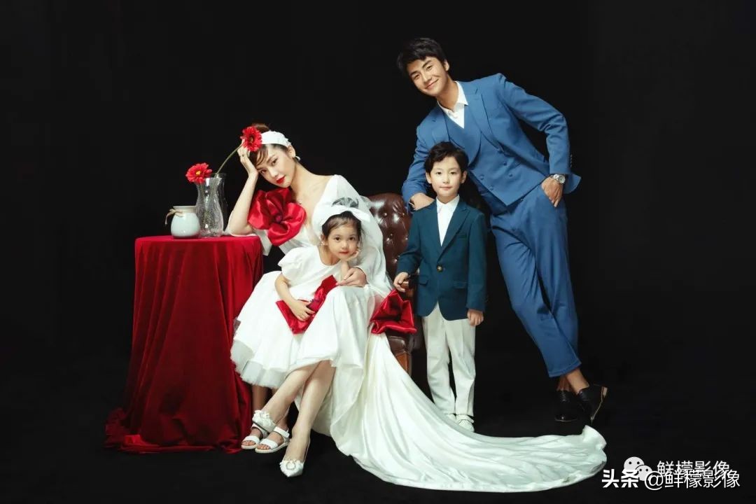 新春全家福拍摄技巧,全家福新年拍照姿势推荐