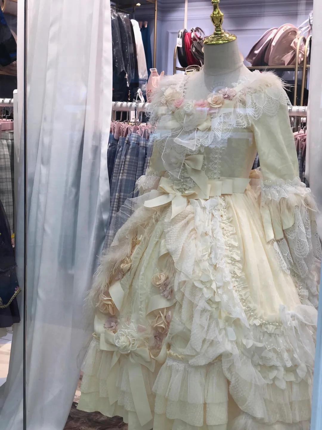 杭州洛丽塔jk汉服三坑实体店,西安汉服探店汉棠汉服