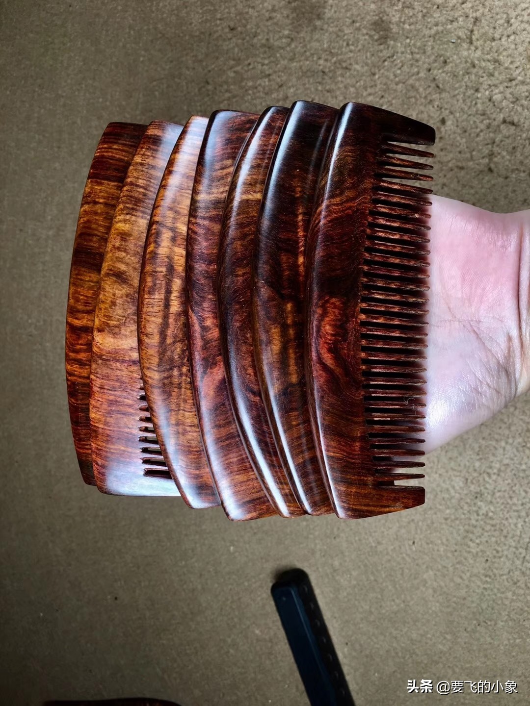 黄花梨的木梳,黄花梨木梳有什么好处