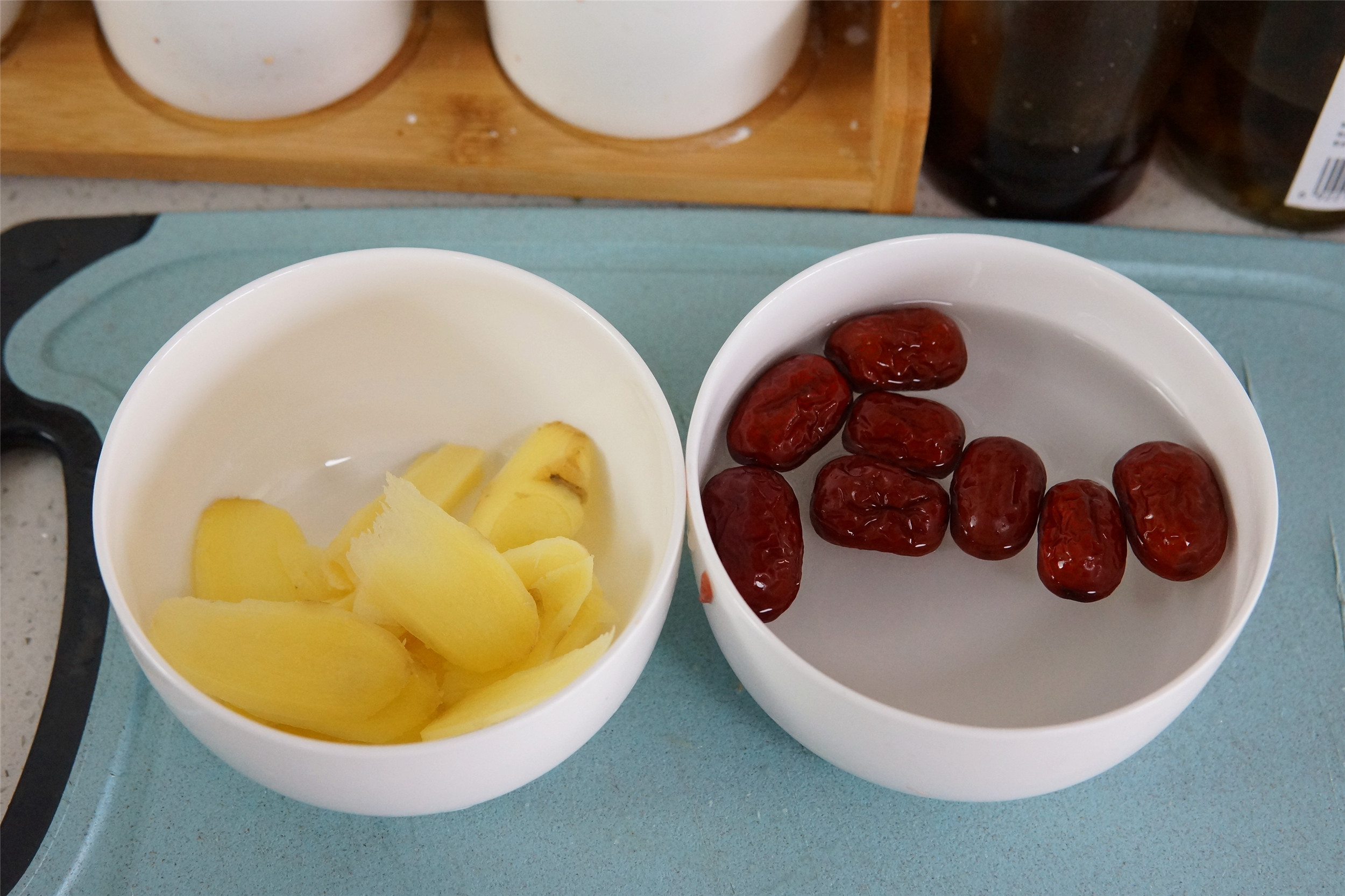 炖鸡汤时别焯水,炖鸡时切记别直接焯水