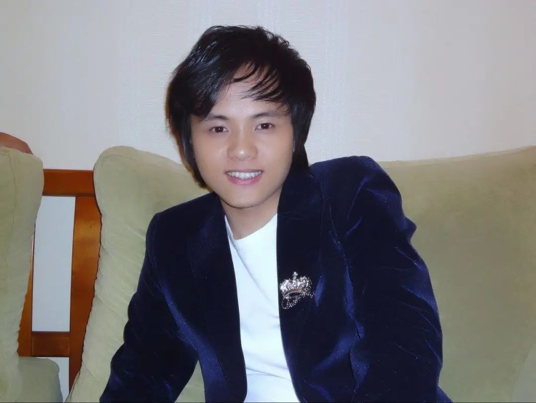 杨臣刚最红的一首歌,杨臣刚还有别的歌吗