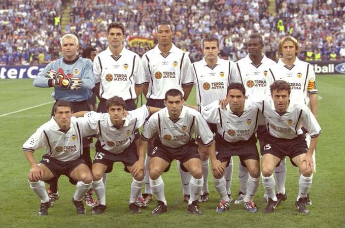 世纪之交的皇马5年3夺欧冠,瓦伦西亚传奇队