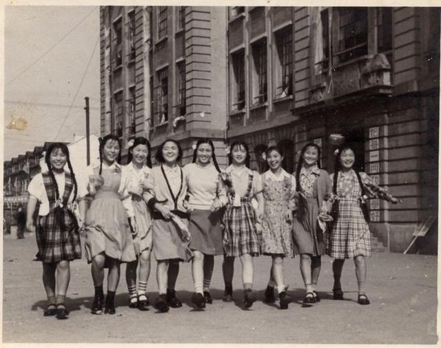 新中国成立之初:封闭*院妓**,改造*女妓**实况