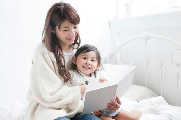 宝宝眼睛进灰了怎么办,石灰进入眼睛后失明是永久的吗