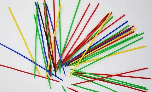 15个人左右玩的小游戏,15个人玩的室内游戏