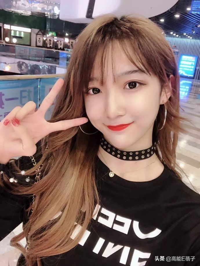 变性网红艾比后遗症,艾比自曝终于变成女孩原视频