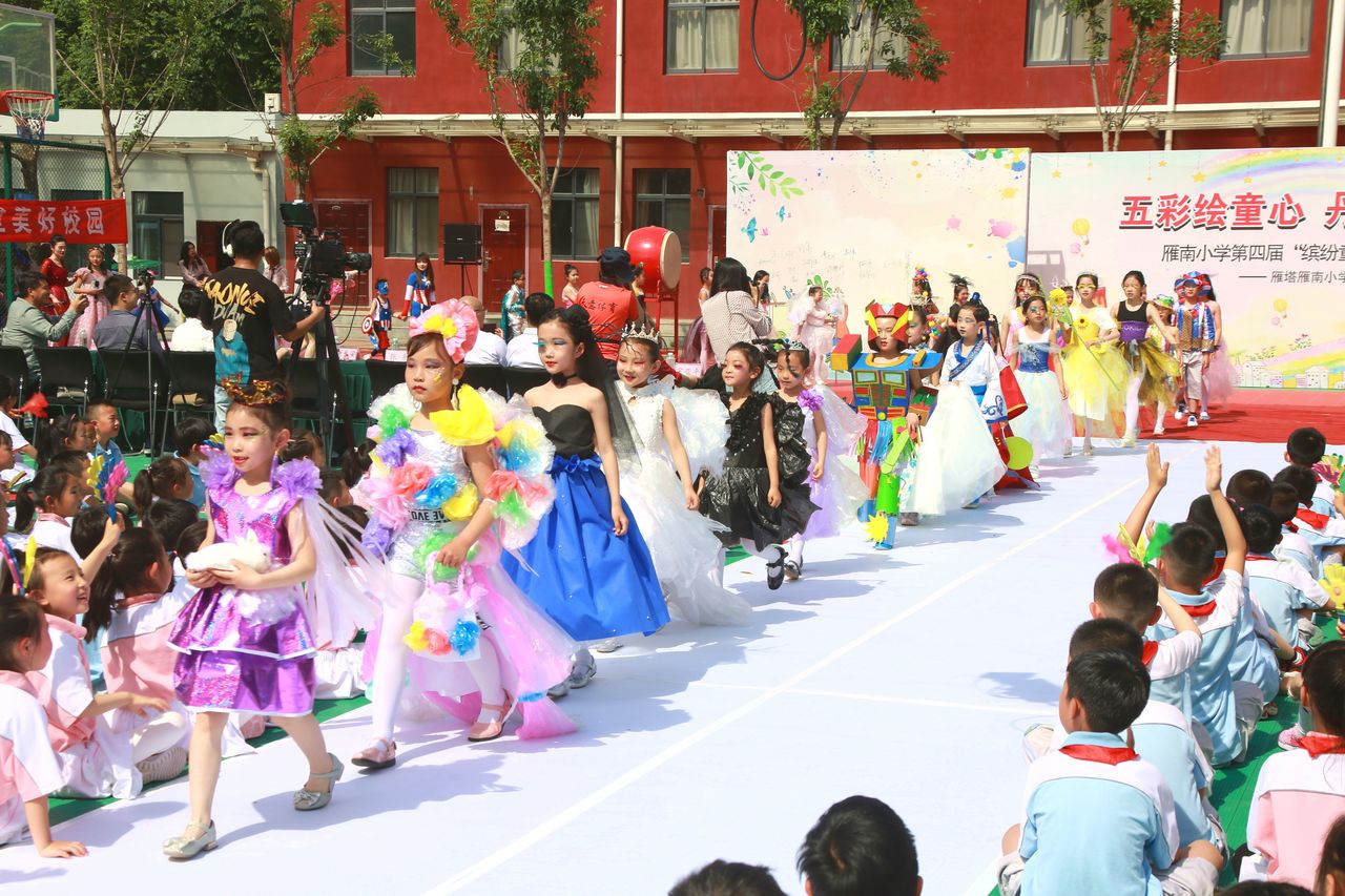 缤纷童年童心向党绘画手工,缤纷六一五彩童年绘画