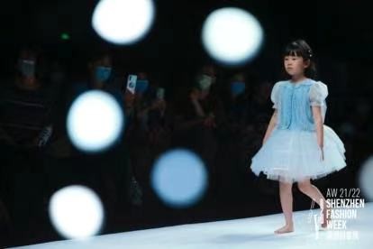 巴洛克风格的童装,童装巴洛克风格