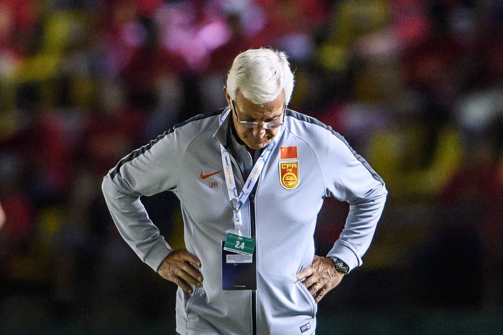 国足六比一胜菲律宾,国足对战菲律宾在哪踢比赛