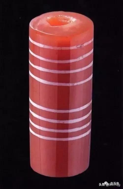 古玉孔道内外包浆沁色一致,古玉有沁色好还是无沁色好