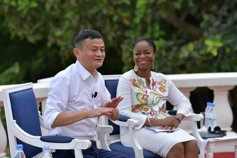 百度卖卖卖,腾讯买买买